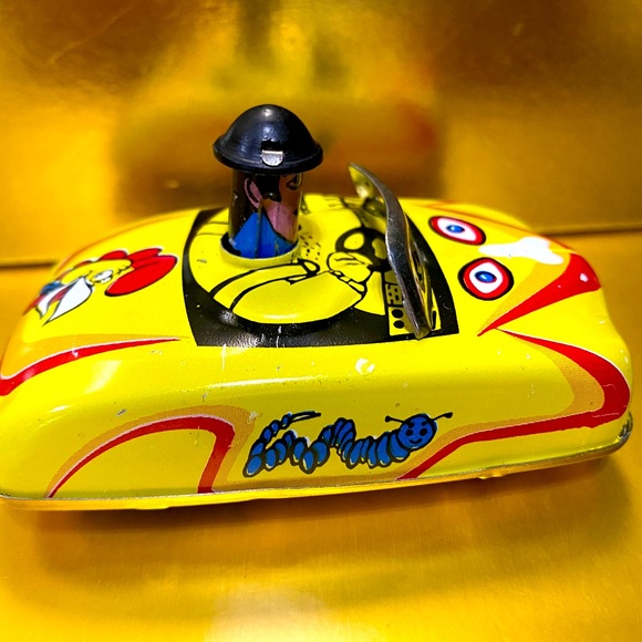 Vintage 1984 Tin Plate Wind Up Car Torpeauto Lemezarugyar Hungary Rooster Toy 4” - Picture 4 of 8